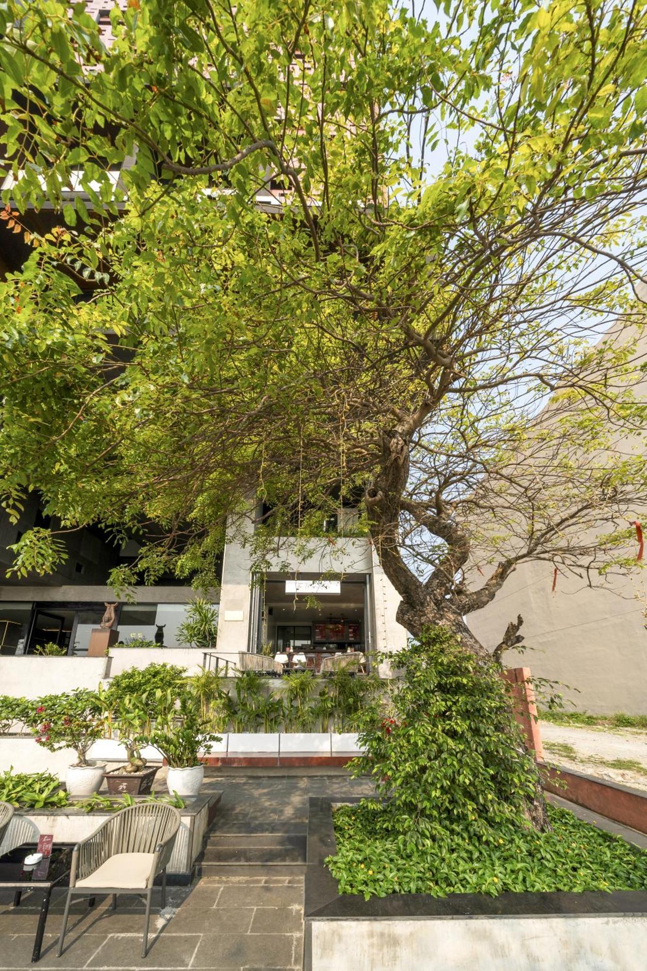 The Code Hotel & Spa Da Nang Exterior photo